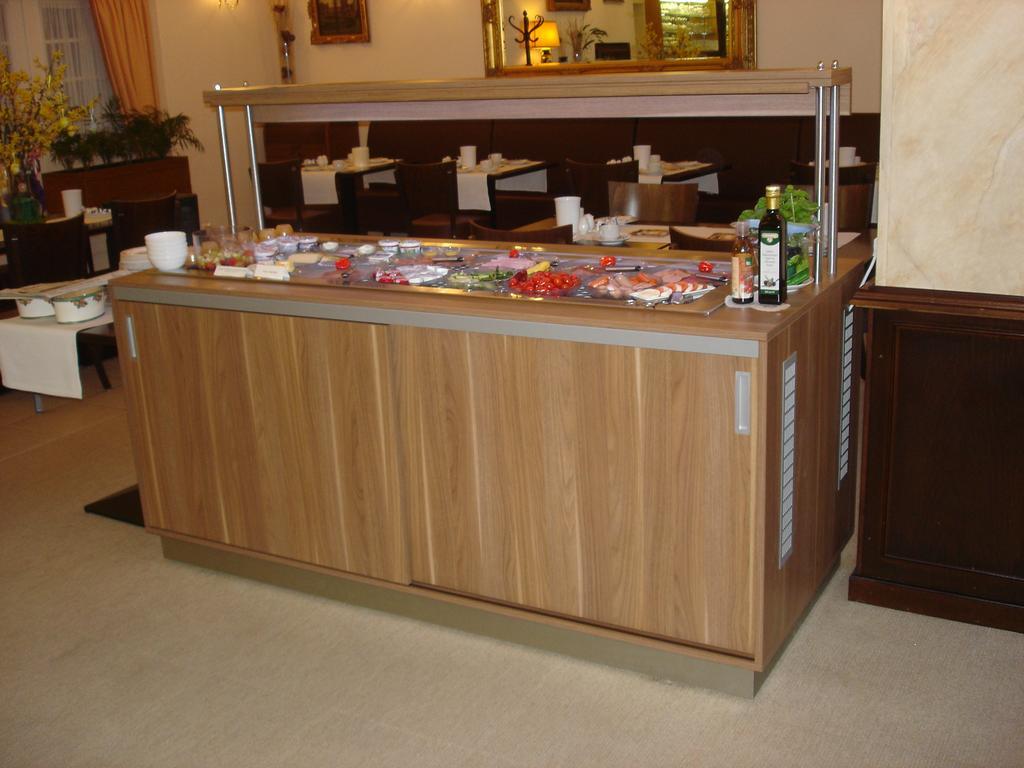 Rhein-hotel Hotel 2*